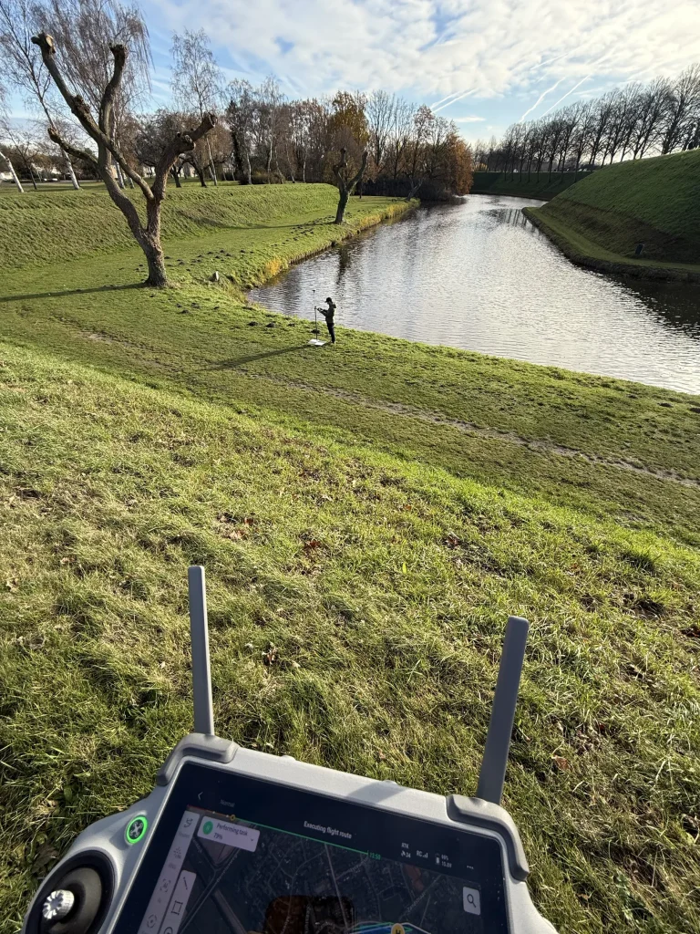 Vestinggracht en wallen van Hulst tijdens de mappingvlucht voor het WK veldrijden